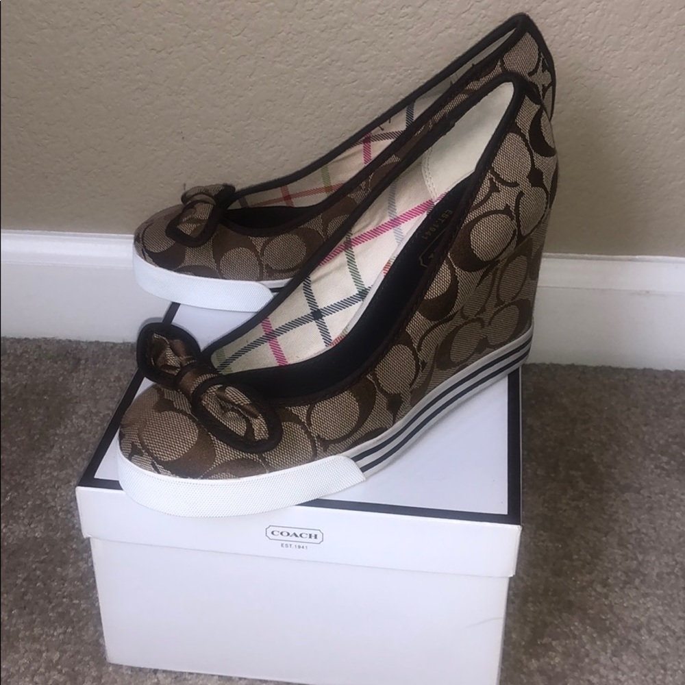 Coach Wedges - Picture 1 of 1